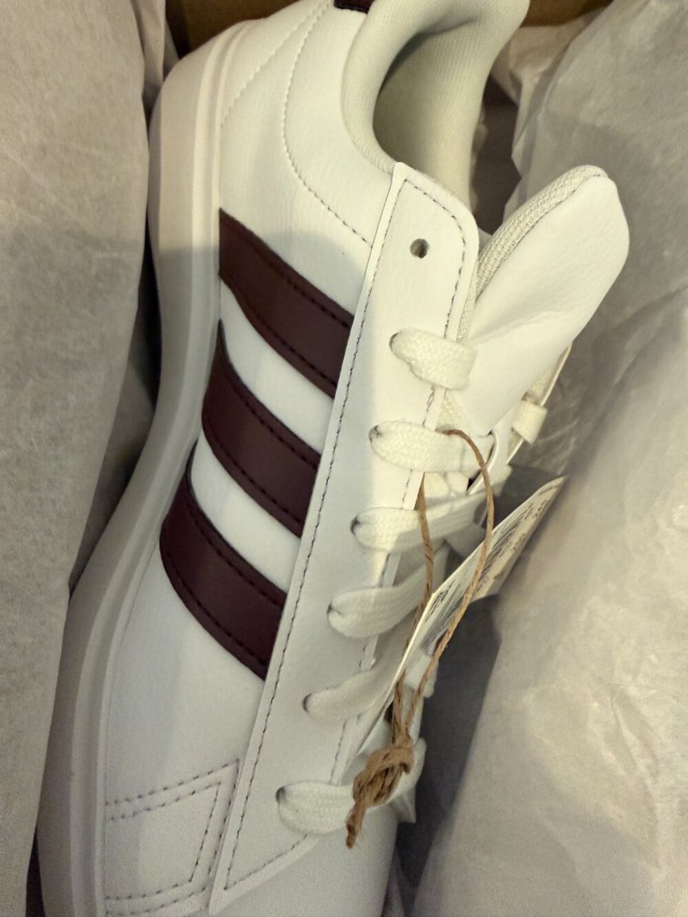 Adidas Grand Court 2.0 Cloud White /Brown /Aurora Met. Athletic Sneaker size 9 - Picture 9 of 9